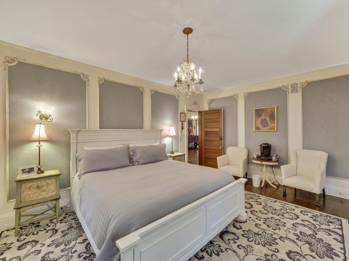 Cartier Mansion Bed & Breakfast Ludington Exterior photo